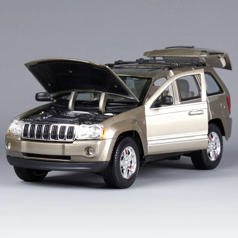 Maisto 1:18 2005 jeep grand cherokee Хаки Синий Модель автомобиля Большой игрушечный джип модель
