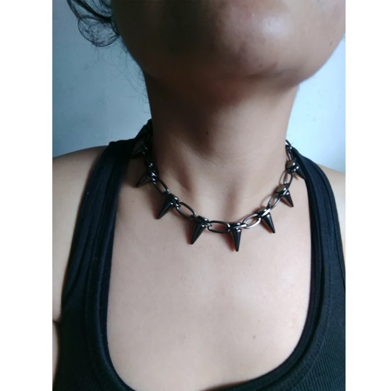 Чокер Itenice CBB с заклепками ожерелье чокер в стиле панк и гот черными шипами рок из