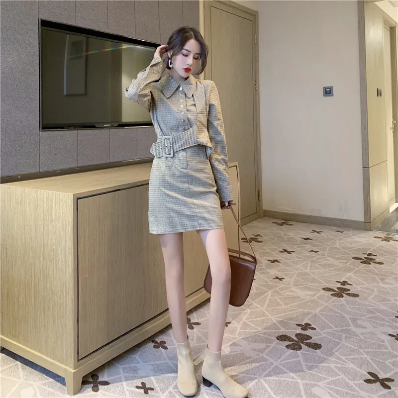 Женское винтажное платье в клетку облегающее с высокой талией и длинным рукавом