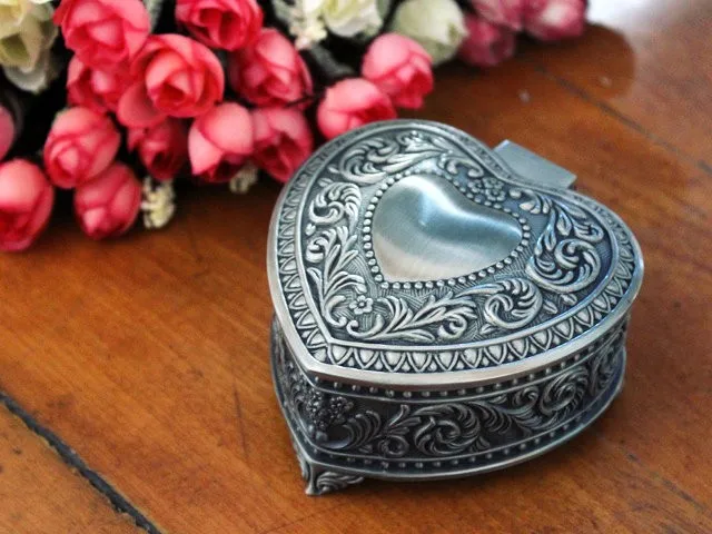 Модная металлическая коробка, винтажные безделушки, чехлы, дизайн сердца, Ювелирная упаковка, дисплей