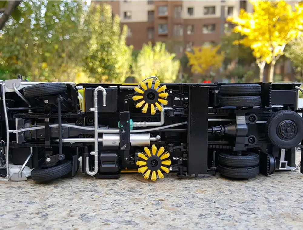 Коллекция коллекционных моделей автомобилей 1/35 XCMG пылесос уборочная
