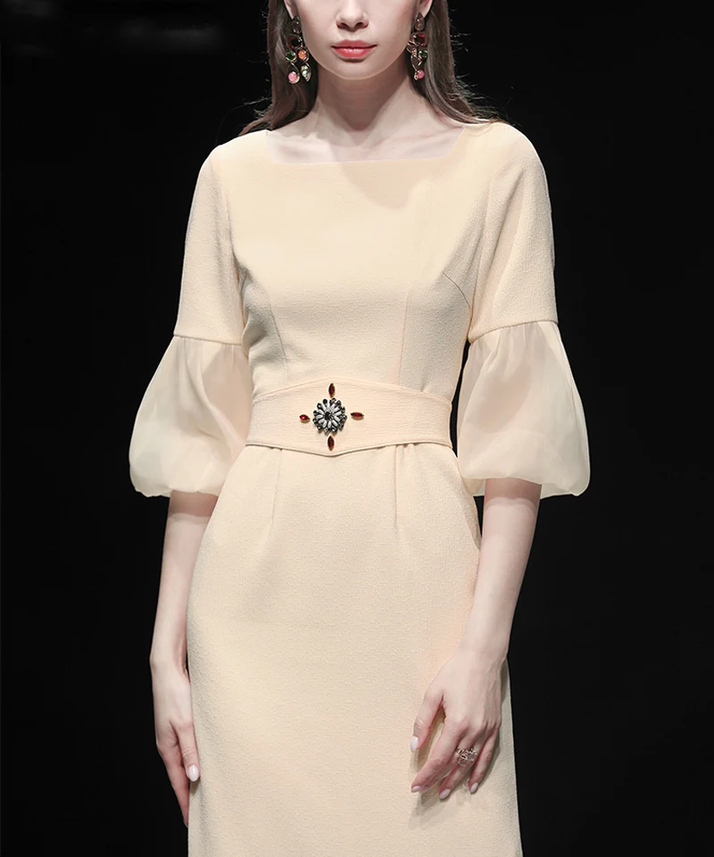 Женское платье с рукавом-фонариком однотонное шифоновое квадратным вырезом и