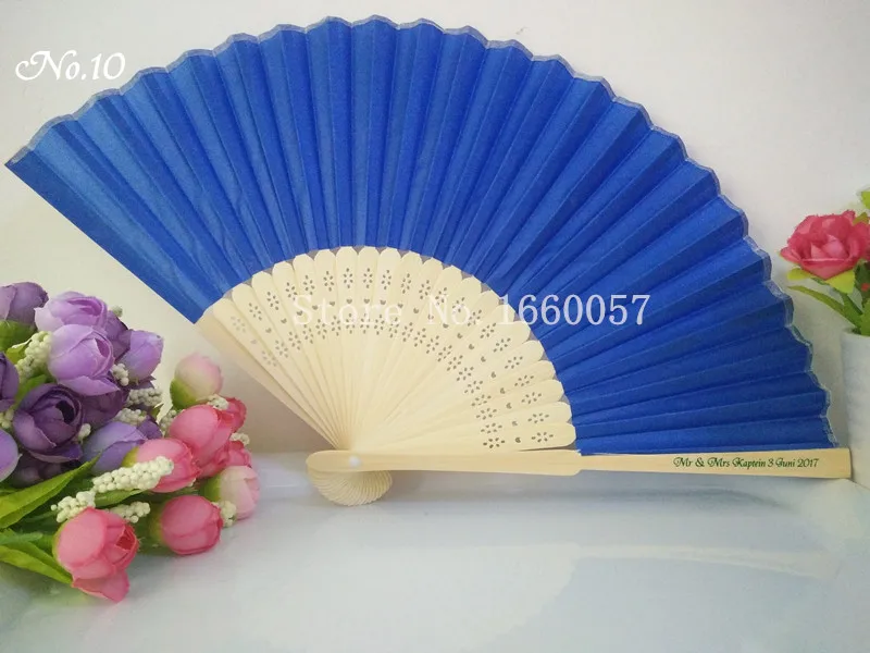 No10 Royal Blue 50 шт. Персонализированные Свадебные сувениры подарки Шелковый веер ткань Свадебные украшения ручные складные веера+ печать на заказ для гостей - Цвет: No10 Royal Blue