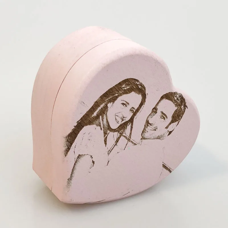 Музыкальная шкатулка ручной работы с изображением сердца деревянная