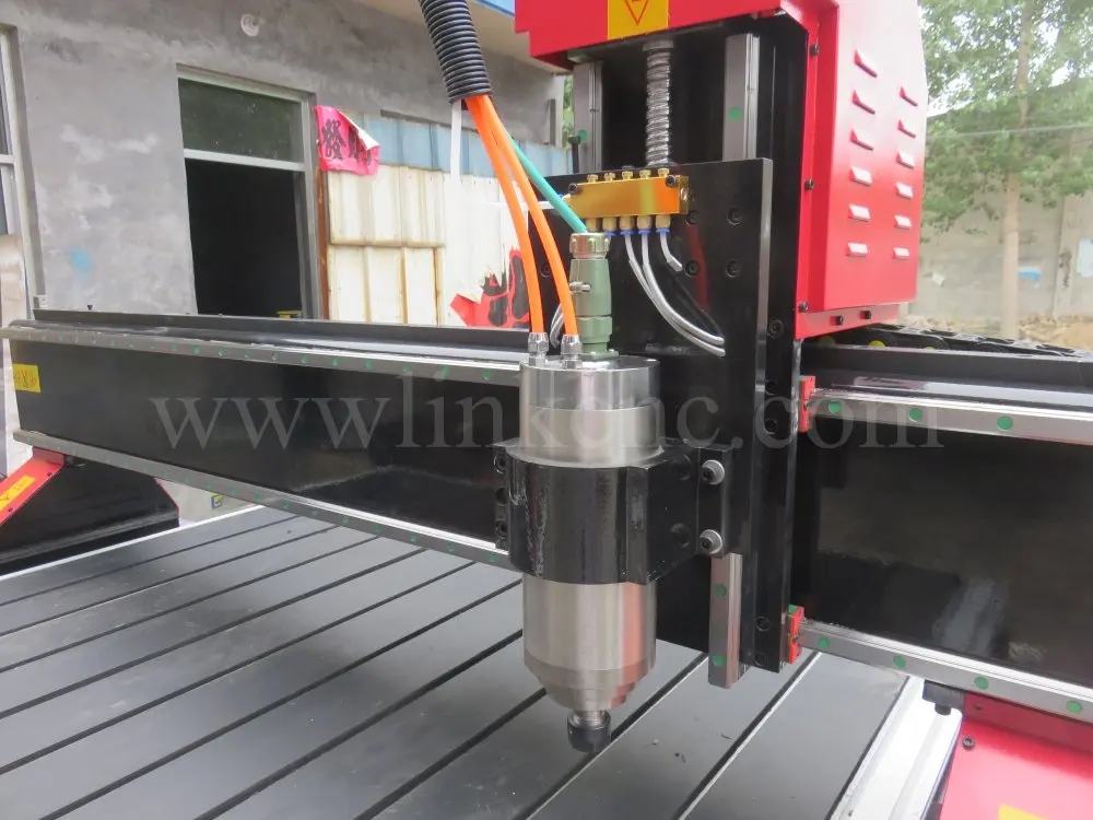 Заводская цена древесины гравировальный станок пвх акриловые cnc router машина |