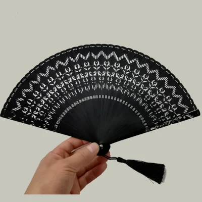 18.5cm black Китайский стиль Бамбуковый вентилятор классический мини ручной вентилятор выдолбленный Дамский подарок ручной работы винтажный Складной вентилятор для лета - Цвет: 18.5cm black