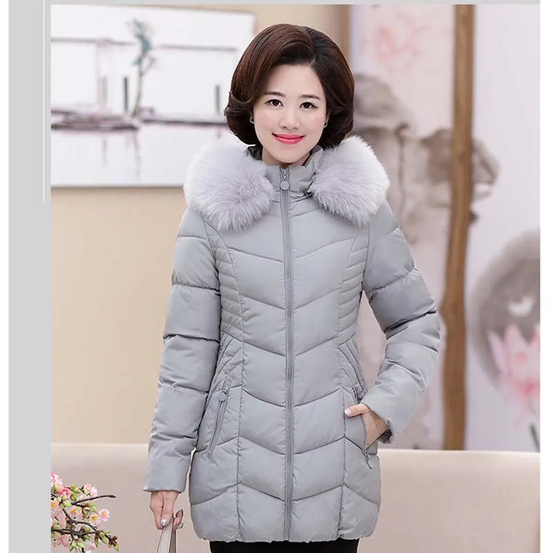 Middle-aged women's cotton hooded long section large size mother loaded light down jacket P10W07 | Женская одежда