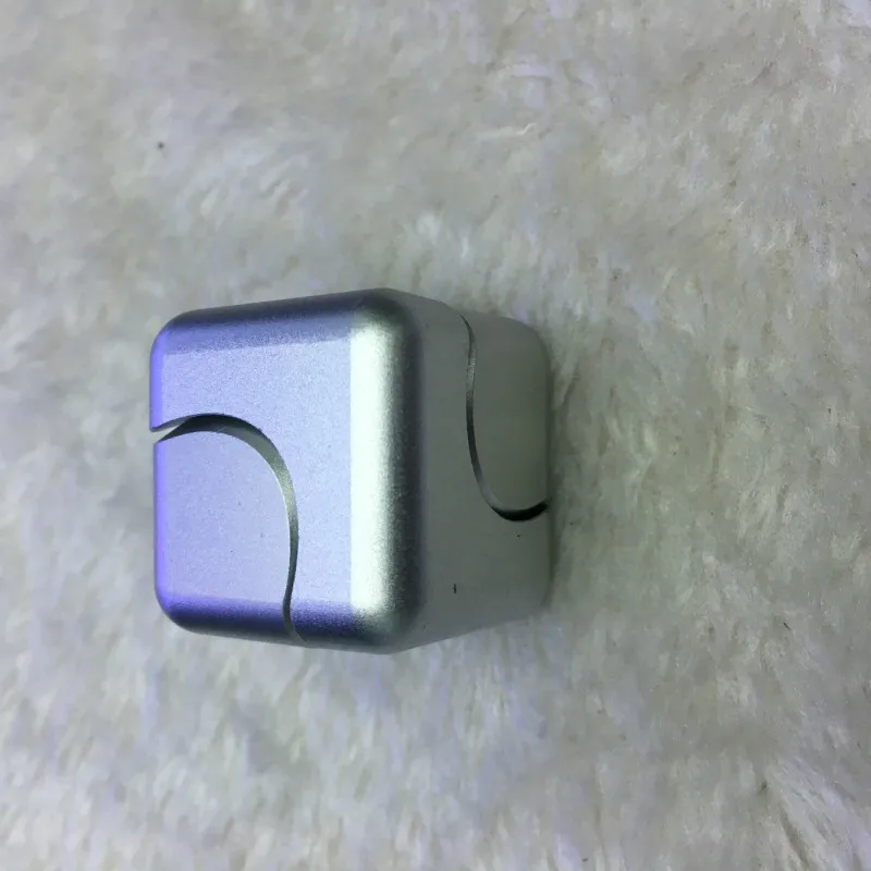 Новые Гироскопы на кончике пальца между пальцами квадратных пальцев чтобы