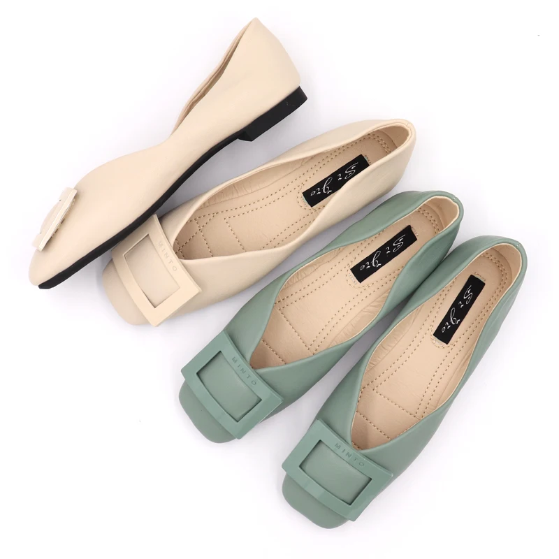 Кожаные балетки на плоской подошве зеленого и бежевого цвета матовые слипоны