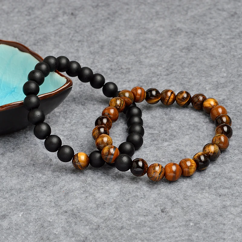Браслет с бусинами эластичный натуральный лавовый камень тигровый глаз белый