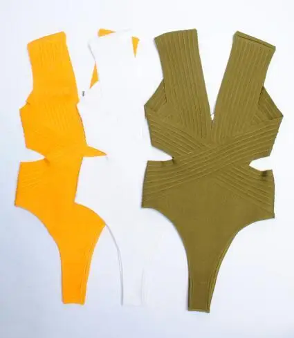 Женское боди из вискозы однотонное белое или черное с v образным вырезом 2019| |