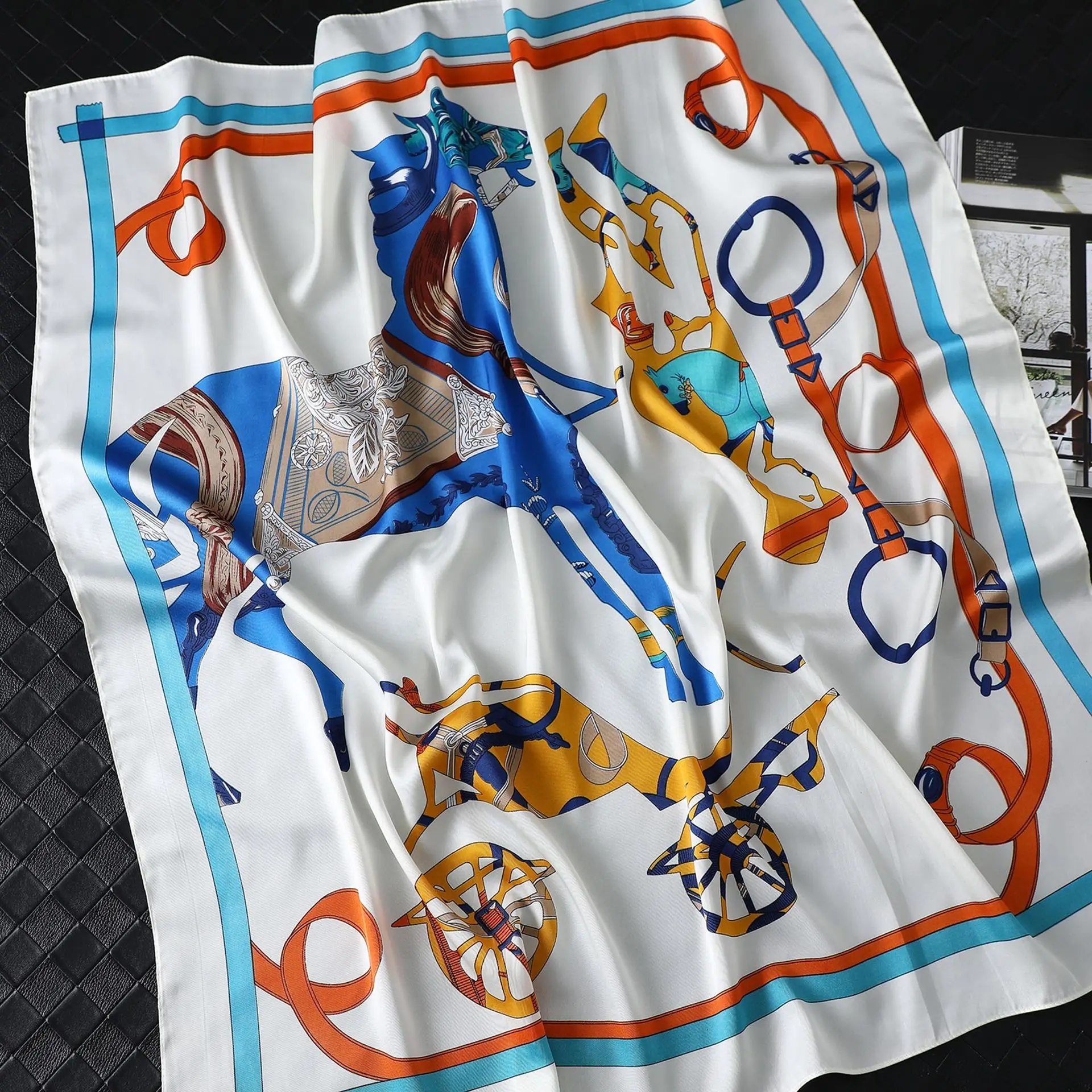 Женская брендовая дизайнерская шелковая бандана шарф с рисунком лошади 90*90 см