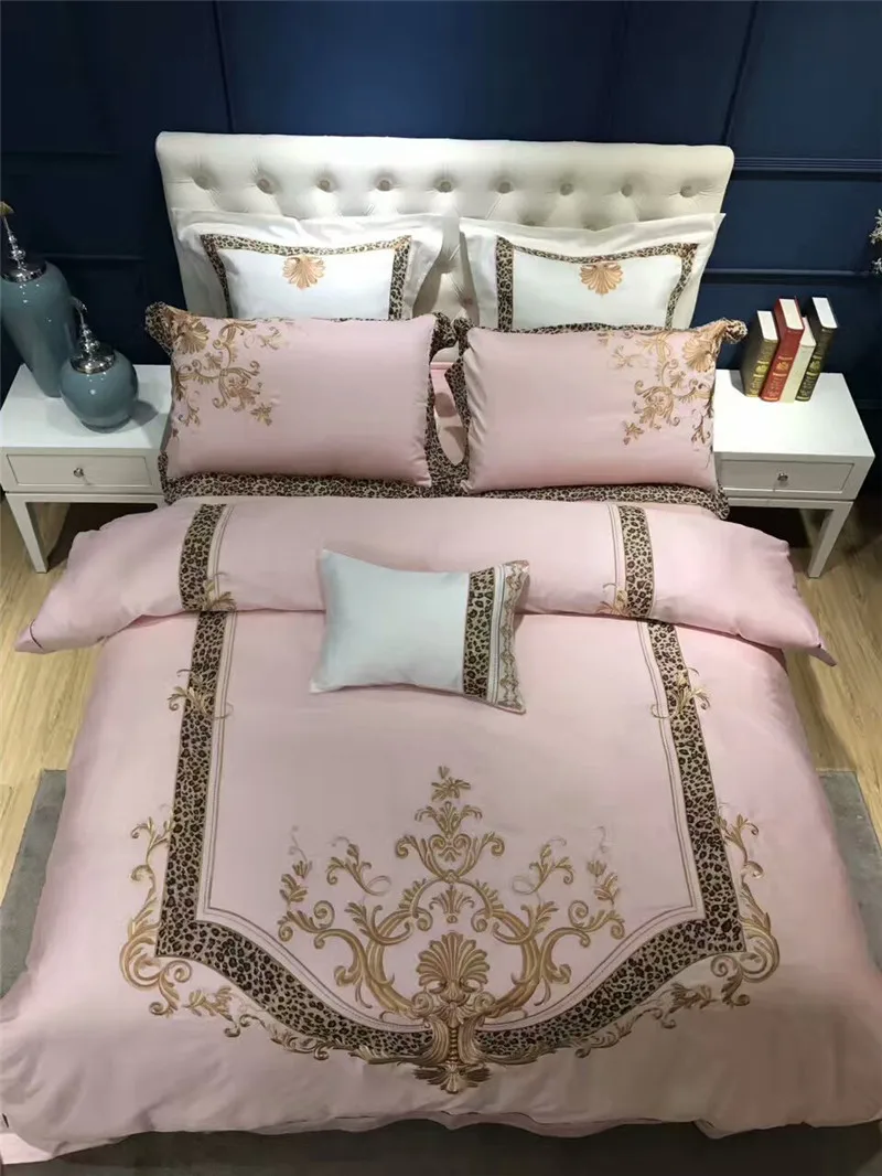 Роскошный комплект постельного белья из египетского хлопка с золотой вышивкой в