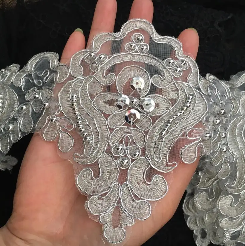 серебряные кружева. серебристое кружево. серебряные кружева с бриллиантами. серебряное кружево. серебряное кружево.