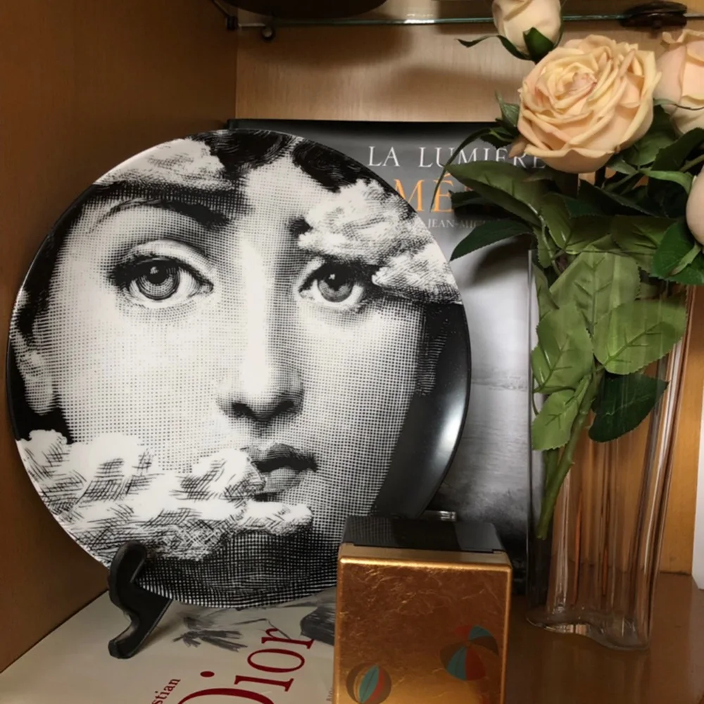 Rosenthal Piero fornasetti тарелки черно белые иллюстрации Висячие блюда комнаты