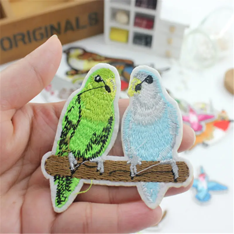 Новое поступление 2017 года различные стили птиц термоплавкий клей аппликация