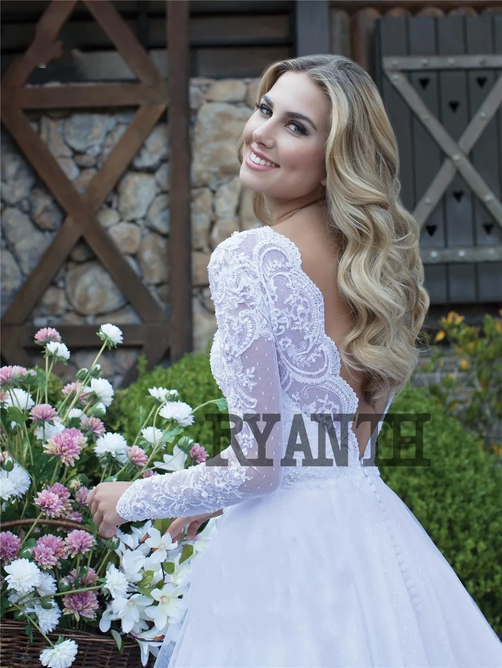 

Custom Made Vestidos de novia Luxury Princess Ball Gown Wedding Dress 2019 Sexy V Neck Long Sleeve Lace Robe de mariage