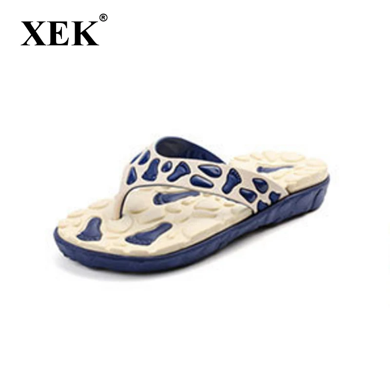 

2017 Summer Casual men's Flip Flops Flat Sandals Shoes For men Fashion Massage Flip Flops Beach Sandals Man Shoes ST192