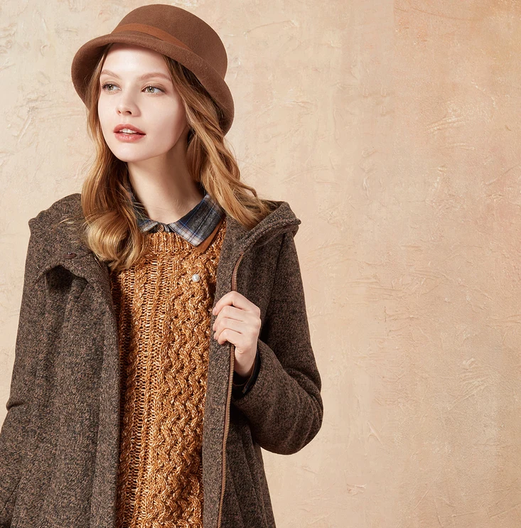 CLEARANCE ARTKA Autumn New Women Twisted Drop Shoulder Sleeves Pullovers Fashion Simple Sweater Female YB12670Q