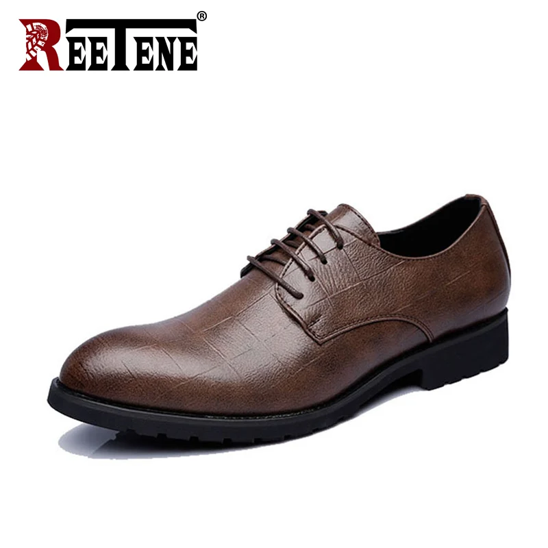 Darkbrown REETENE/Новые весенние модные мужские туфли-оксфорды в деловом стиле; обувь из натуральной кожи; мужские свадебные туфли на плоской подошве со шнуровкой; Размеры 37-48 - Цвет: Darkbrown