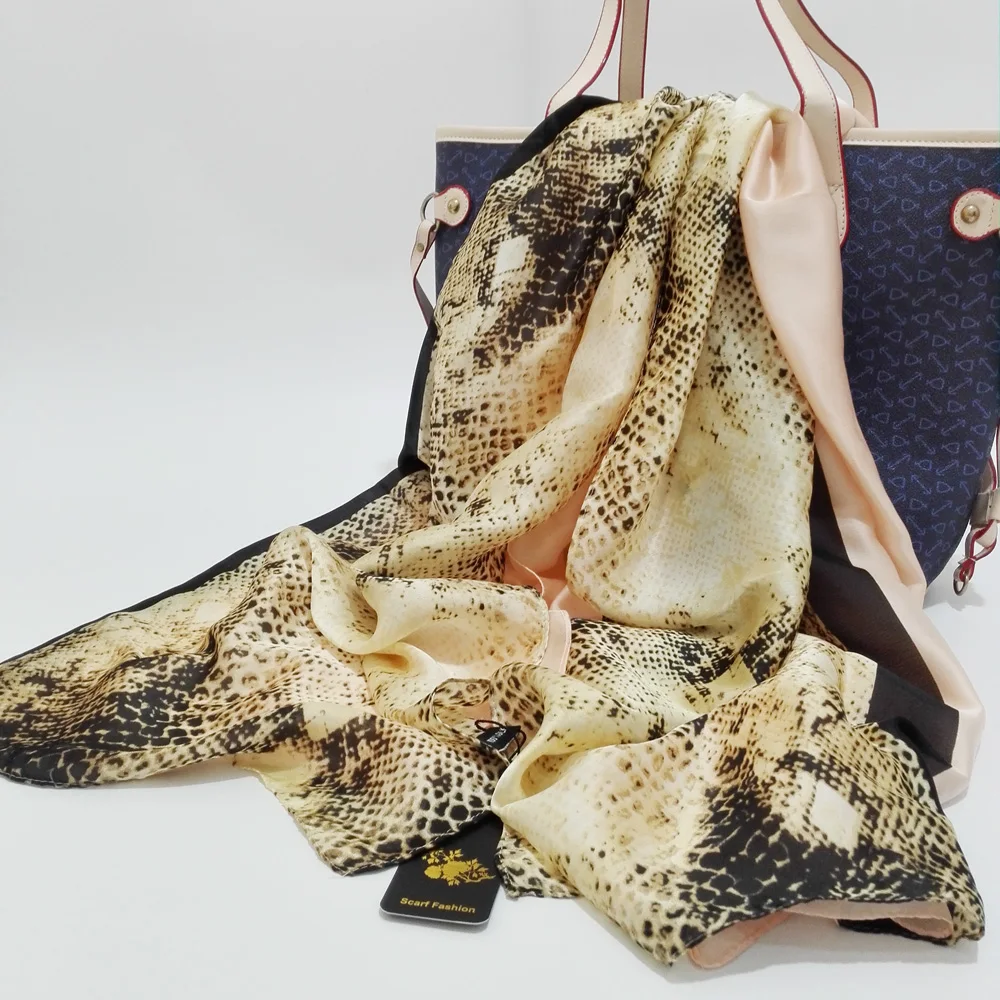 Для женщин шелковый шарф 2020 Элитный бренд дикий для из змеиной кожи с отложным