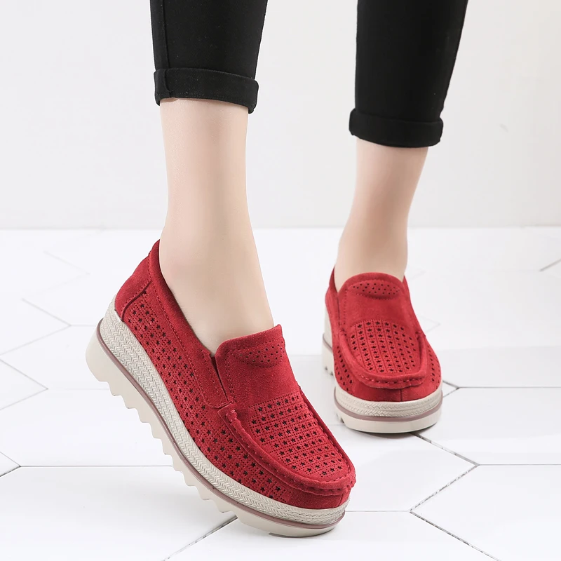 Hollow out red Летняя женская обувь на плоской подошве; кроссовки на платформе; женские лоферы из натуральной замши без застежки; мокасины; повседневная женская обувь с толстой мягкой подошвой - Цвет: Hollow out red