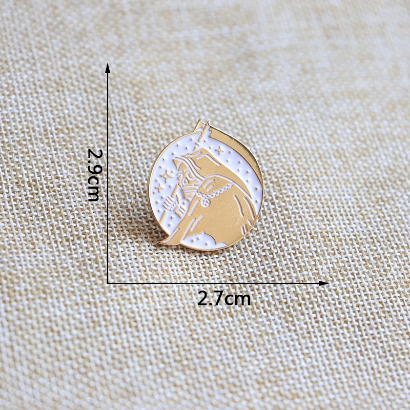

20pcs/lot Demon Witch Brooches Gold Line Round Enamel Pin for Women Brooch Lapel Pin Hat/bag Pins Denim Jacket Badge Q698