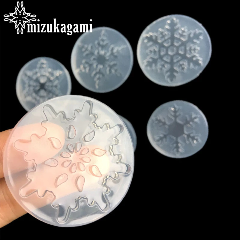 

1pcs Reusable UV Resin Jewelry Liquid Silicone Mold Manual Christmas Snowflake Resin Molds For DIY Christmas Jewelry Gift Charms