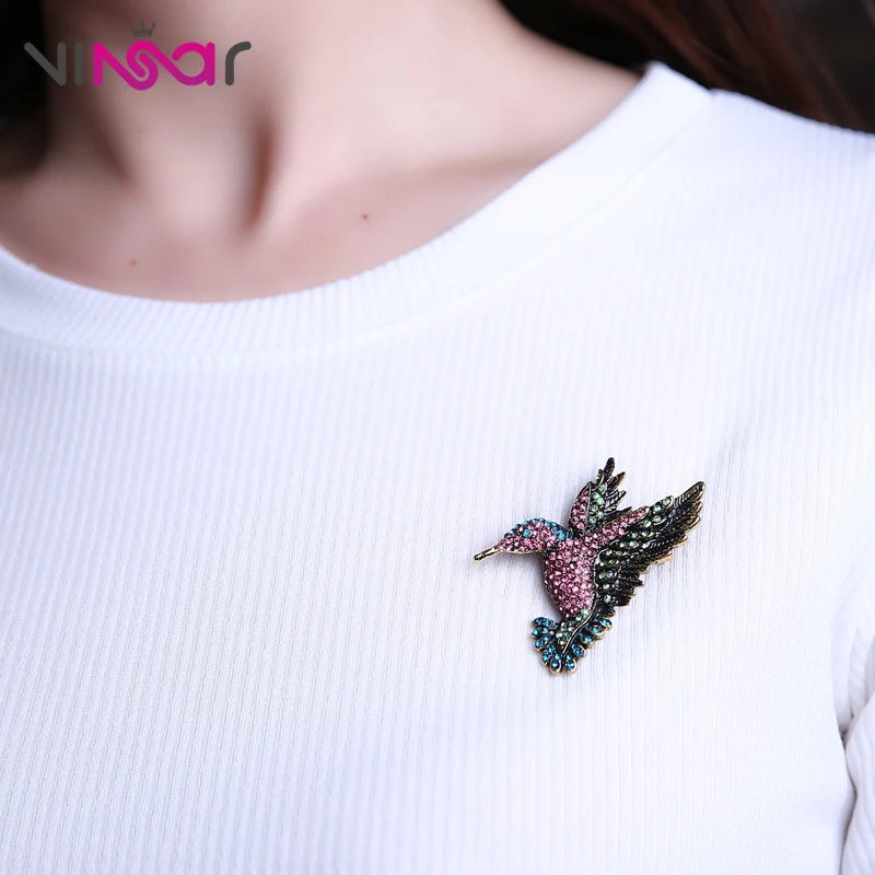 VINSAR Vintage Rhinestone Brooch Bird Ancient Gold Animal Brooches Women Cute Hummingbird Coat Sweater Pins Bijoux DW64 | Украшения и