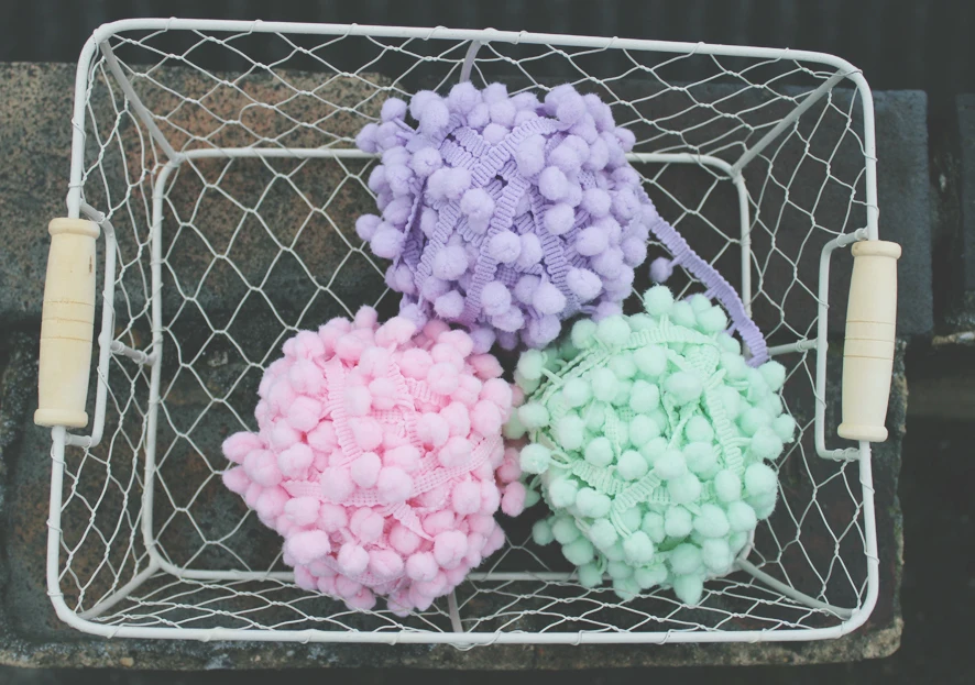 Free shipping ice cream color pompom laciness in 0.8cm ball diameter 18m/lot(6ymeters/color) trimming |