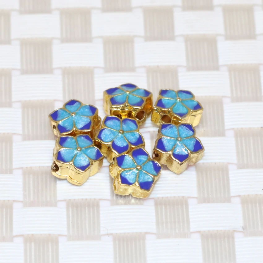 Горячая продажа Оптовая цена 8 мм Цветок форма перегородка золото-цвет амулеты