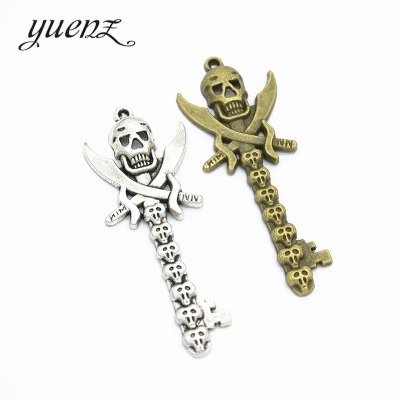 Пиратский ключ. Пиратский ключик. Пиратский ключ от сундука. Сундук с ключом. Пиратский ключик.