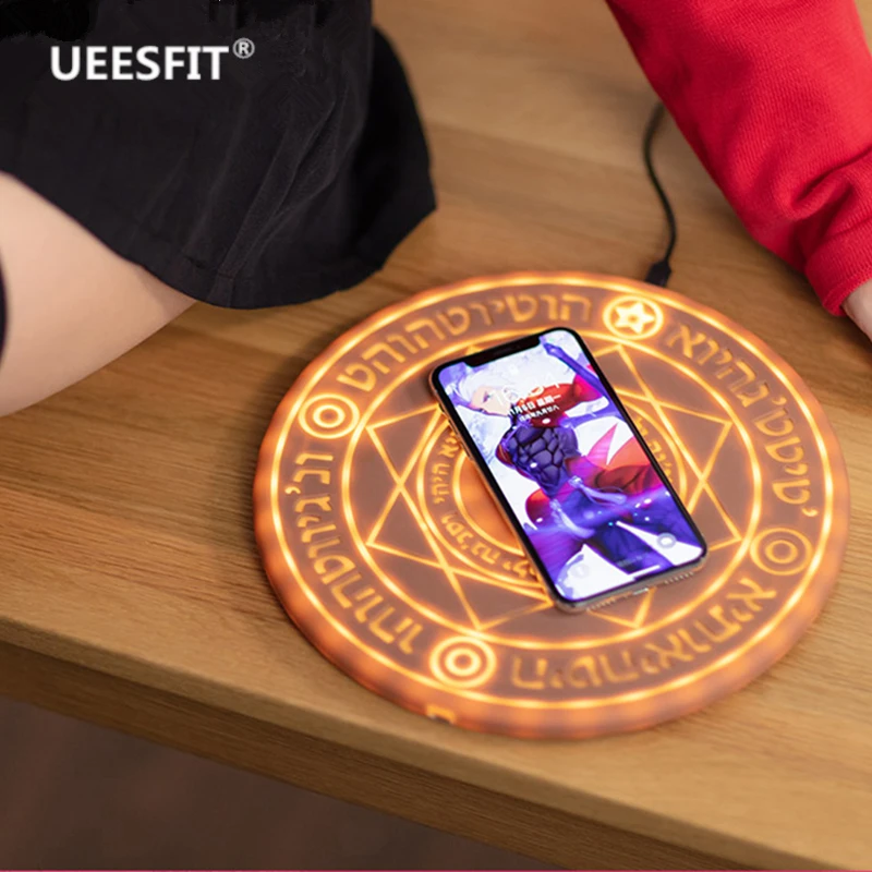 UEESFIT светящееся волшебное Беспроводное зарядное устройство универсальное 5 Вт 10 Вт Qi зарядное устройство зарядного устройства для iPhone samsung ультратонкий яркий