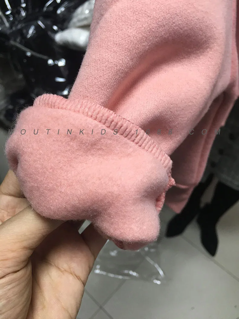 Одежда для маленьких мальчиков и девочек новый вельветовый свитер с кроличьим