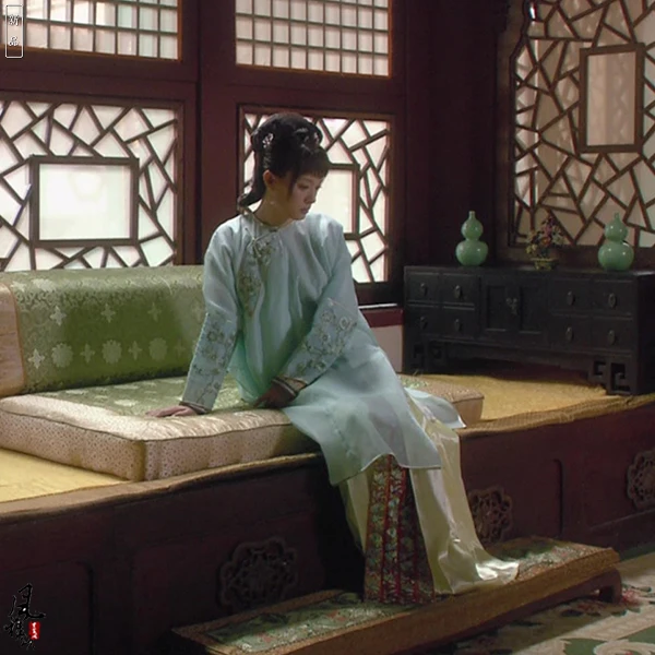 Молодой чжэньхуань костюм для прыжков по телевизору легенда о династии Цин