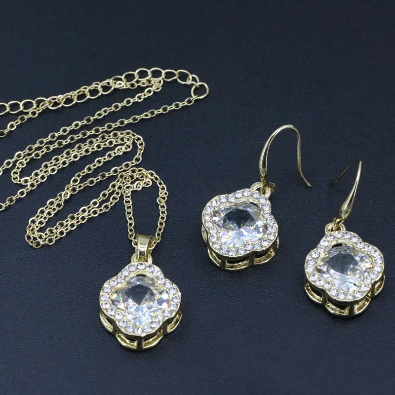 Новый золотой Цвет Ювелирные наборы для Для женщин Cube Кристалл полый кулон цепи