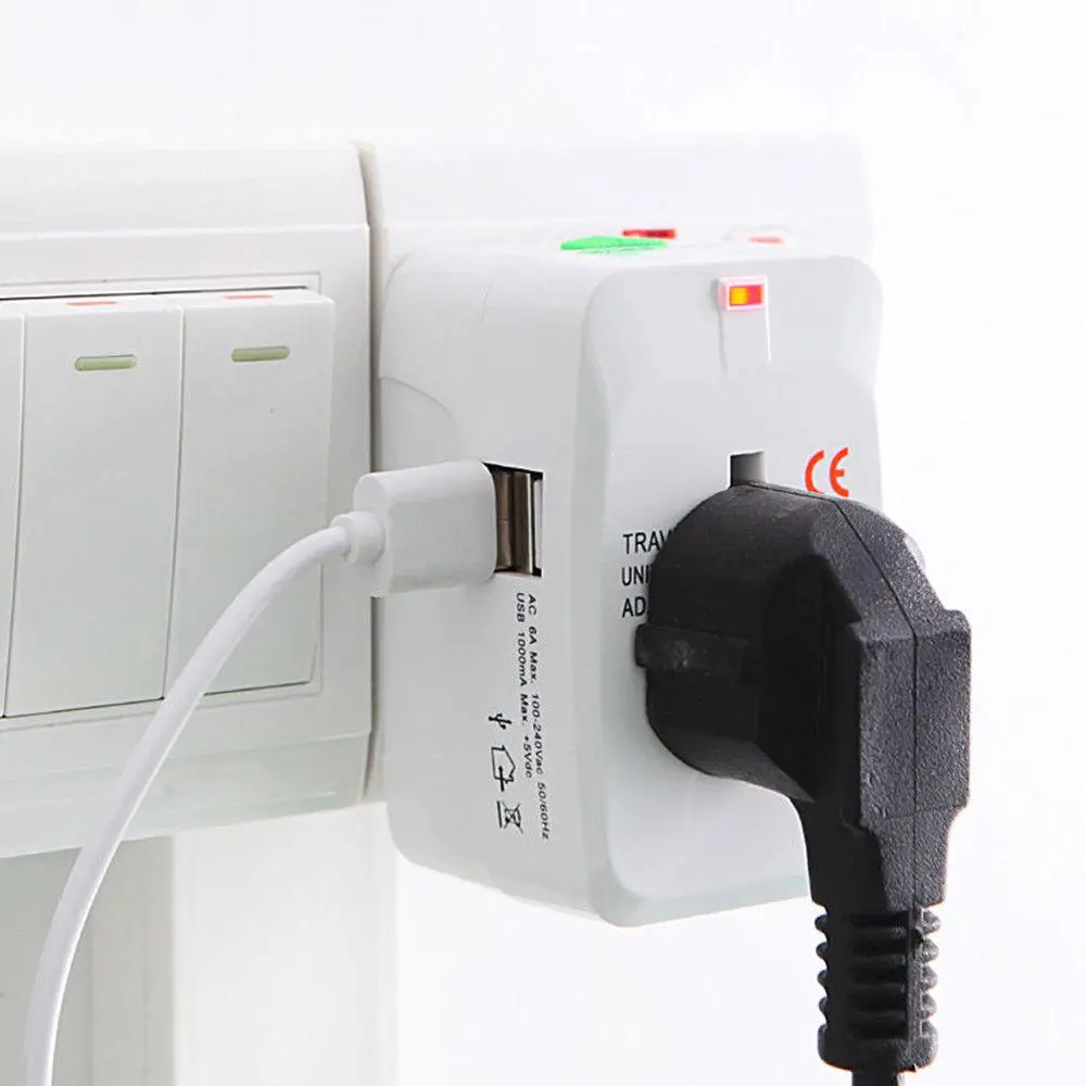 Универсальное дорожное зарядное устройство переменного тока с 2 USB портами