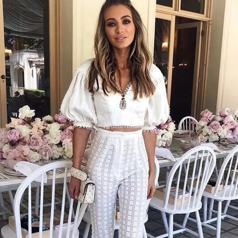 2018 Autumn High Quality Vocation Holiday Puff Sleeve 1/2 V-neck White Cotton Lace Women Blouse Top |