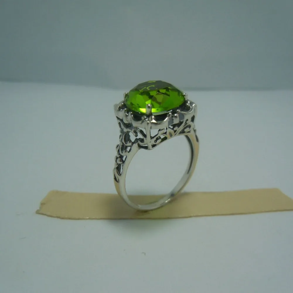Free shipping DIY customizable elegant temperament olive green gem of ancient silver ring | Украшения и аксессуары