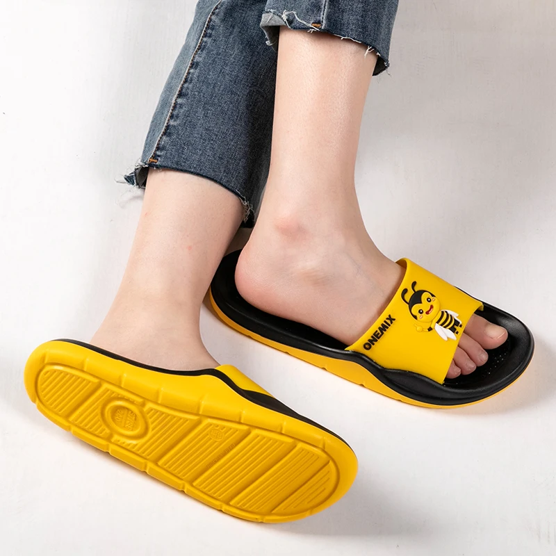 ONEMIX Men Women Flip Flop Casual Slippers Flats Fashion Outdoor Non-slip Summer Sandals Unisex Beach Wading Shoes |