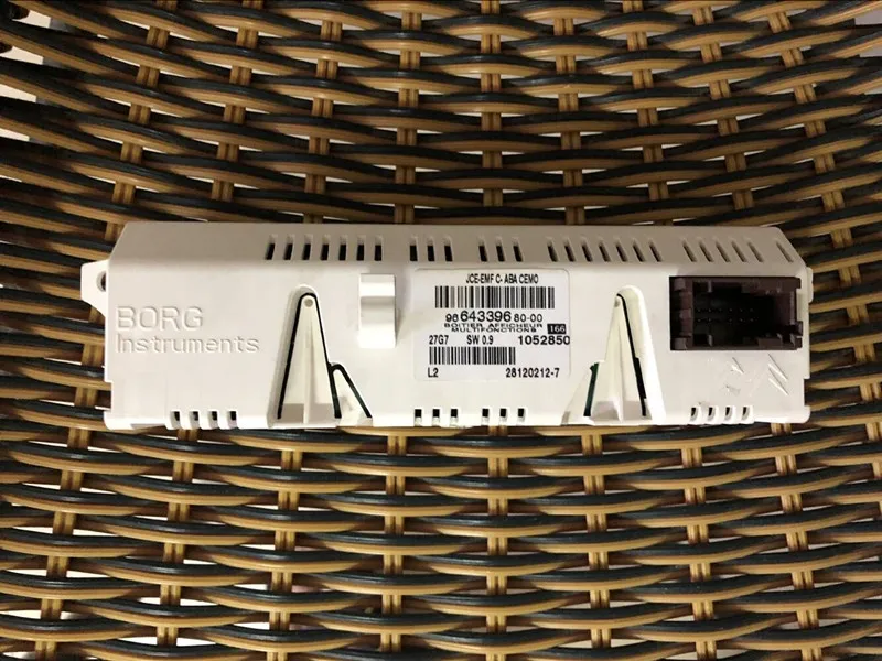 Подлинный Желтый экран монитор с поддержкой USB Dual zone Air Bluetooth 12 pin для Peugeot 407 408 307 Sega