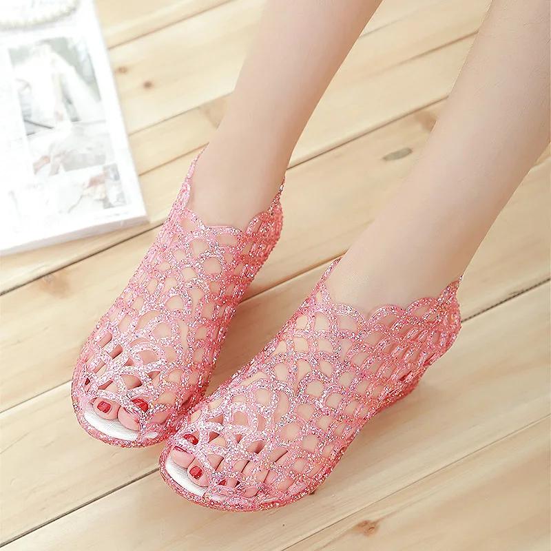 2018 Новые блестящие женские сандалии-гладиаторы на танкетке с открытым носком