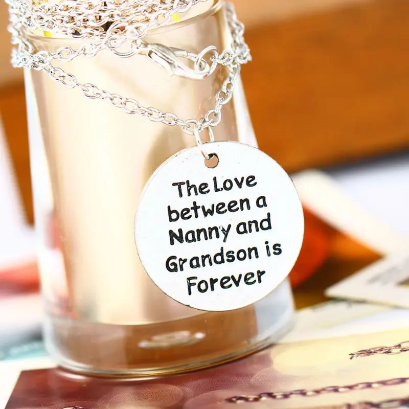 Цепочка с кулоном любовь между няней и внуком | Украшения аксессуары