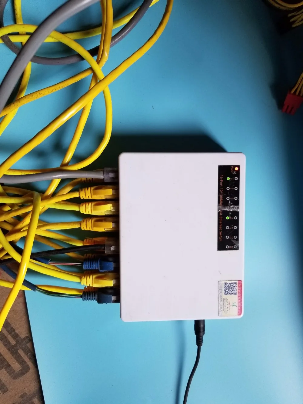 YUNHUI 16-портовый коммутатор Ethernet Майнер переключатель можно подключить 16 шт. Ethernet линий для шахтеров подходит для Установка Большой Фермы