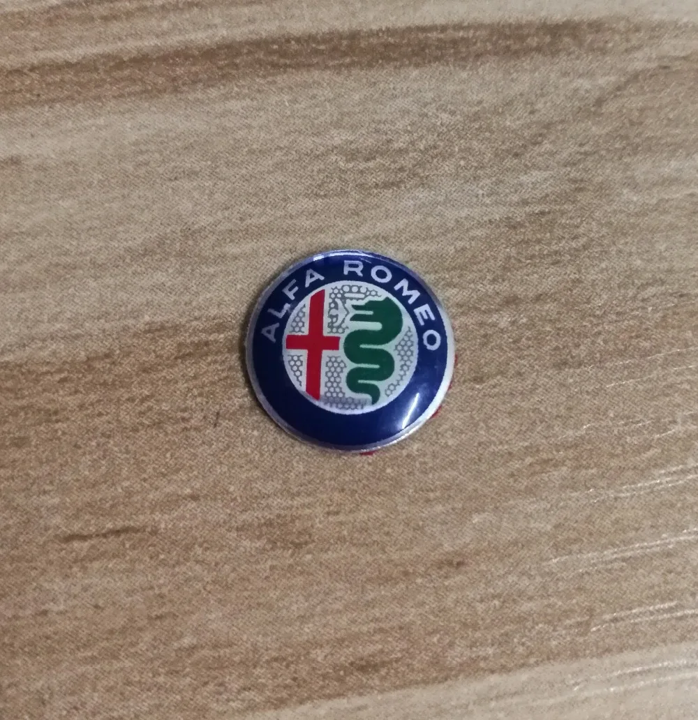 2х золотой черный новый стиль 1 см ALFA ROMEO 159 GT 11 мм Автомобильный логотип аксессуары