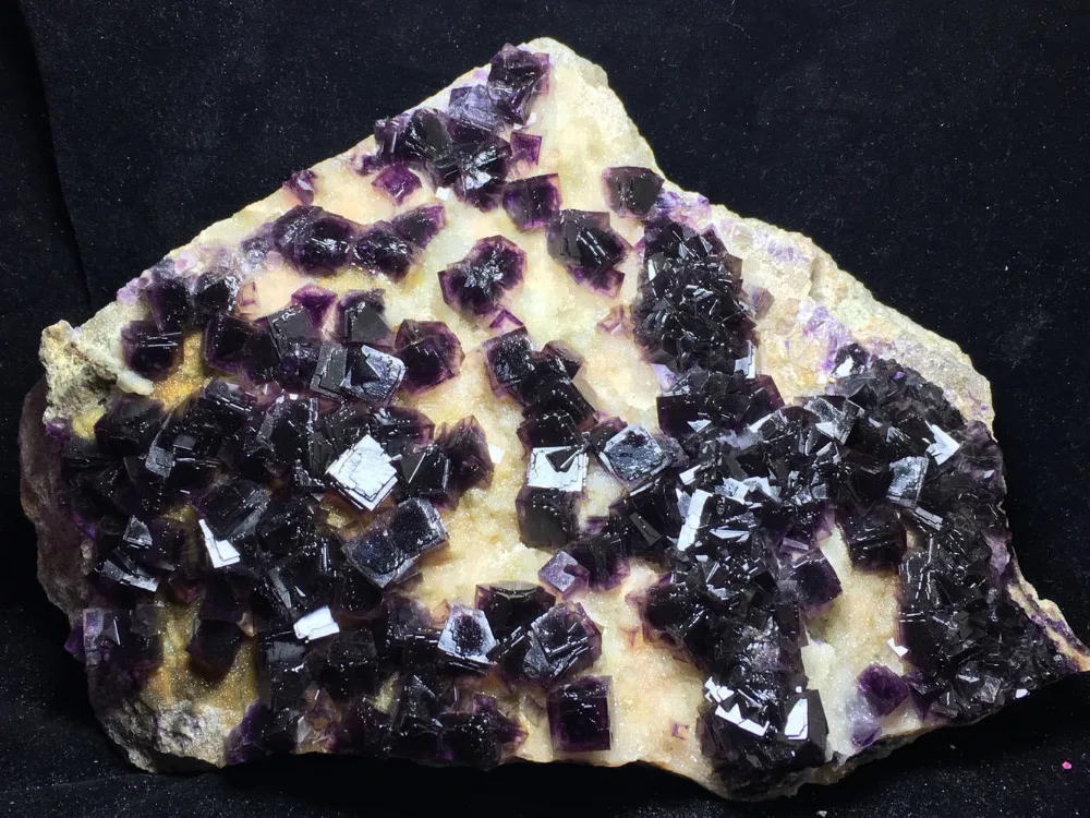 2580 г натуральная кубическая фиолетовая флюоритовая Хрустальная кластерная