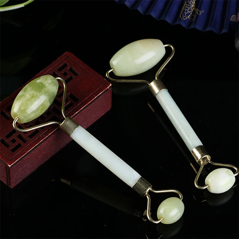 Массажный ролик для лица с двойными головками натуральный Нефритовый камень