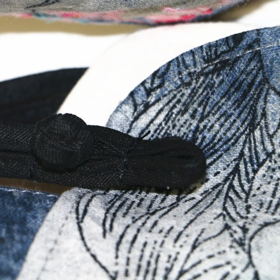 Женские тканевые туфли в народном стиле с цветочной вышивкой повседневные