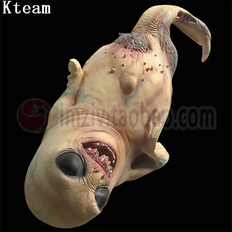 Ужас страшный призрак ужасный кровавый отрезанный в натуральную величину