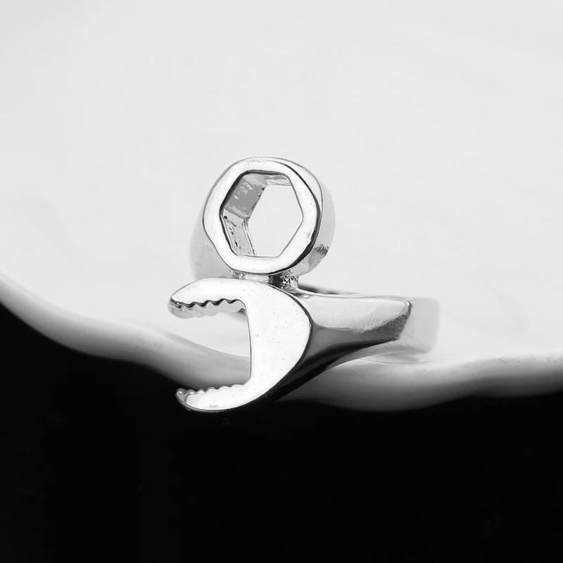 2021 New metal plating Fresco Biker Mechanic Wrench Estilo Punk ring para homens Tamanho 7-12 anel masculino | Украшения и